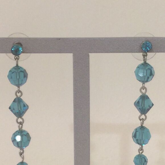 Cache earrings - Picture 6 of 7